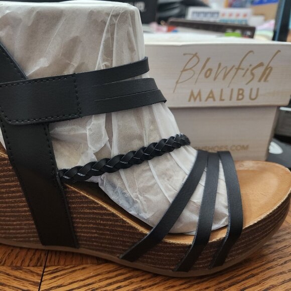 Blowfish Wedges Size 7.5 - Picture 1 of 5